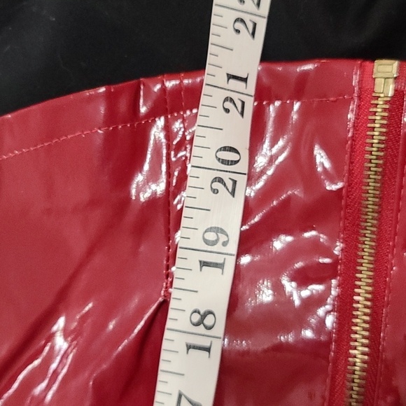 LAL Live A Little Womens Red Faux Patent Leather Zips Moto  Jacket Sz M GUC READ - Picture 12 of 13